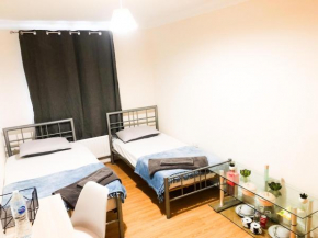 Harrow Cozy Stay Near Metro Station